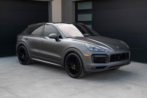 2022 Porsche Cayenne GTS Coupe AWD
