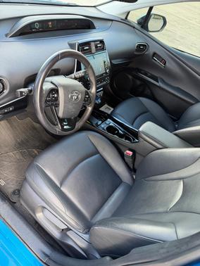 Blue 2021 Toyota Prius XLE