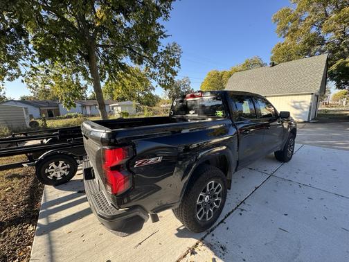 Black 2023 Chevrolet Colorado Z71