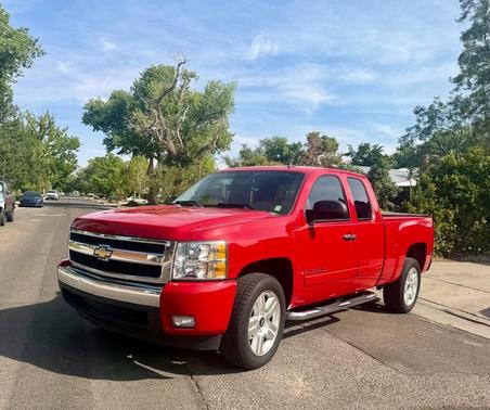 Red 2008 Chevrolet Silverado 1500 LT1 Extended Cab