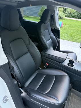 White 2023 Tesla Model Y Long Range