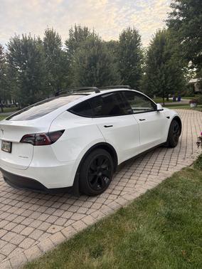 White 2023 Tesla Model Y Long Range