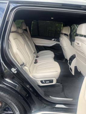 Black 2021 BMW X7 xDrive40i