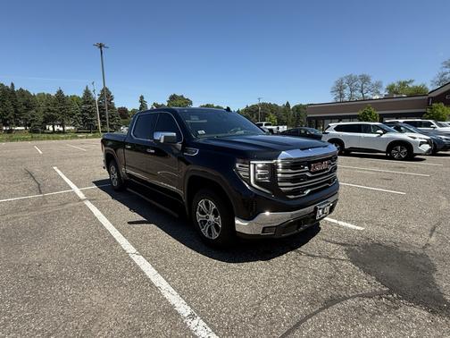 Black 2023 GMC Sierra 1500 SLT