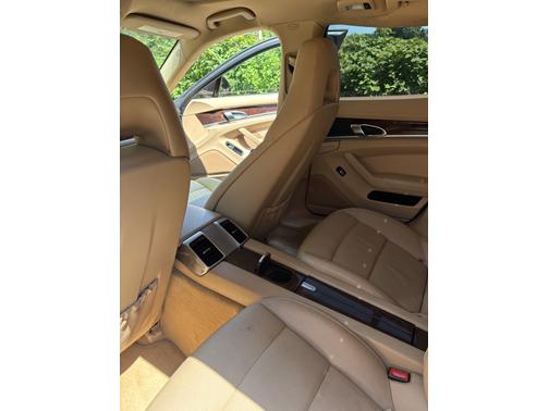 2010 Porsche Panamera 4S