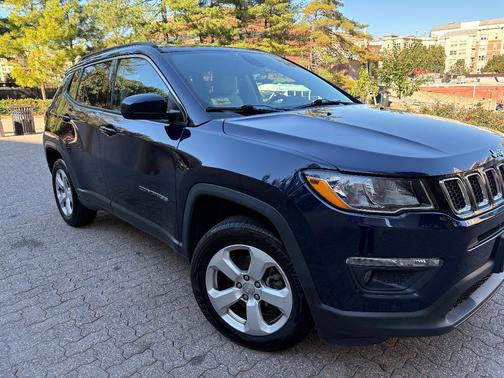 Blue 2018 Jeep Compass Latitude
