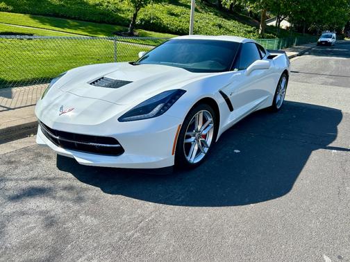 White 2019 Chevrolet Corvette Stingray