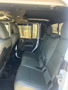 2024 Jeep Gladiator Mojave X