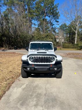 2024 Jeep Gladiator Mojave X