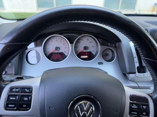 Gray 2011 Volkswagen Routan SE