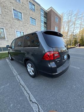 Gray 2011 Volkswagen Routan SE