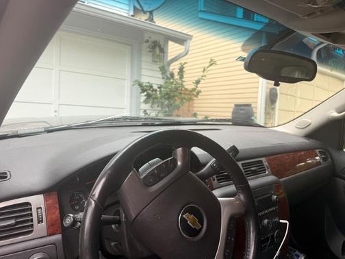 Brown 2013 Chevrolet Tahoe LT