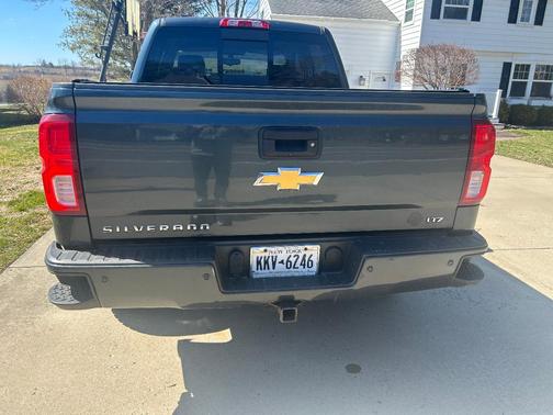 Green 2018 Chevrolet Silverado 1500 2LZ