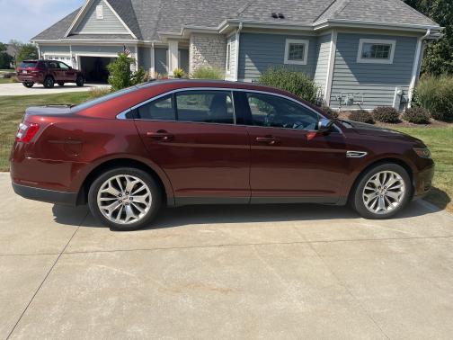 2016 Ford Taurus Limited