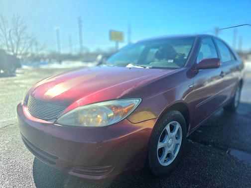 2004 Toyota Camry LE