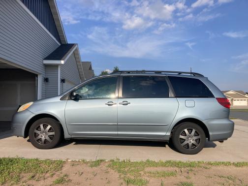 2005 Toyota Sienna CE
