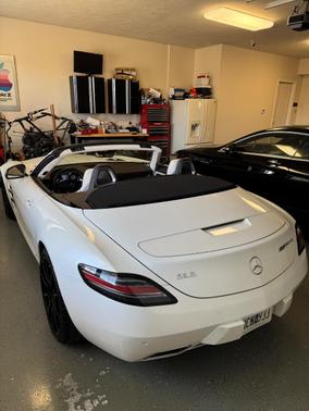 White 2013 Mercedes-Benz SLS AMG GT