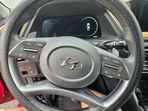 2023 Hyundai SONATA Hybrid Limited