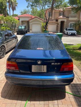Blue 1999 BMW 528 i