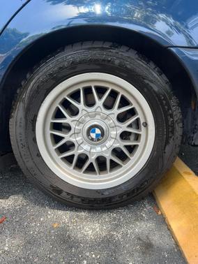 Blue 1999 BMW 528 i