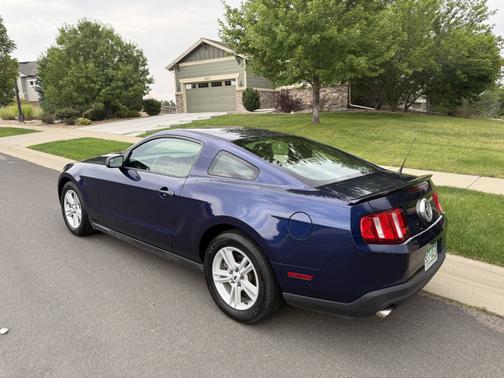2012 Ford Mustang V6