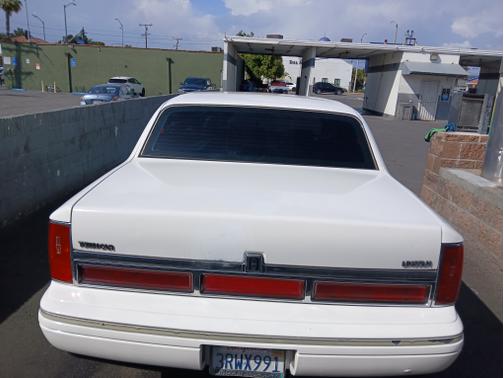 1995 Lincoln Town Car Executive