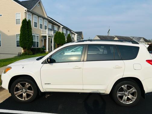 2010 Toyota RAV4 Sport