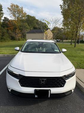 White 2024 Honda Accord EX