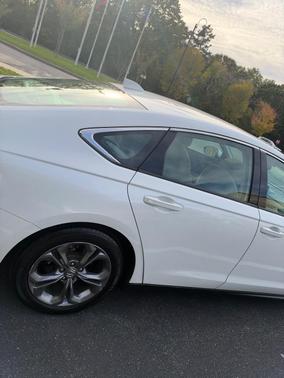 White 2024 Honda Accord EX