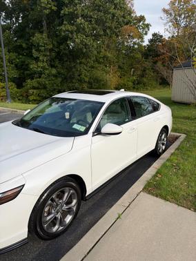 White 2024 Honda Accord EX