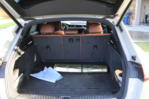 2019 Audi e-tron Prestige