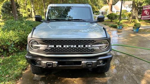 Gray 2023 Ford Bronco Badlands Advanced