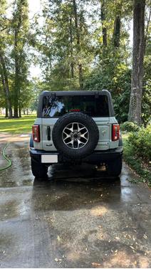 Gray 2023 Ford Bronco Badlands Advanced