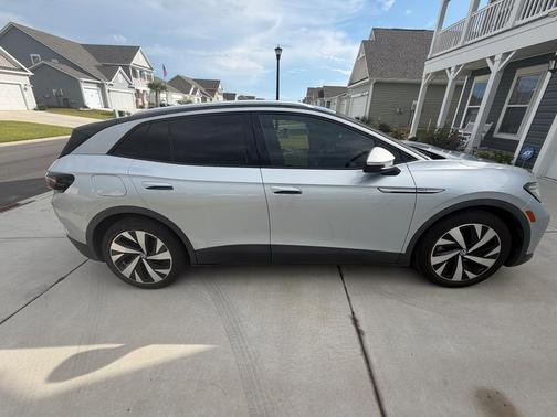 Silver 2021 Volkswagen ID.4 Pro S