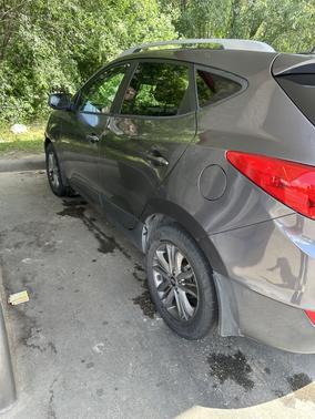 Gray 2015 Hyundai TUCSON SE
