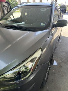 Gray 2015 Hyundai TUCSON SE