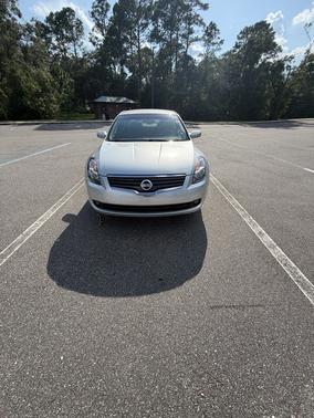 Silver 2009 Nissan Altima 2.5