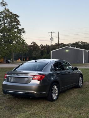 2011 Chrysler 200 Touring