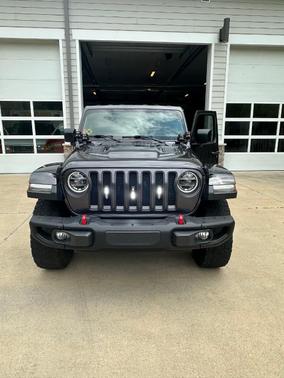 Gray 2018 Jeep Wrangler Unlimited Rubicon