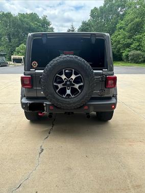 Gray 2018 Jeep Wrangler Unlimited Rubicon