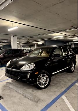 2010 Porsche Cayenne Base