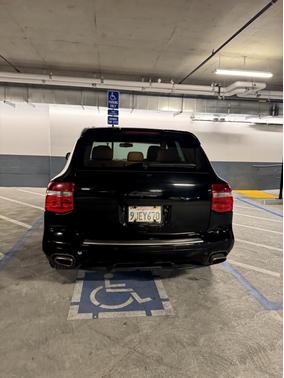 2010 Porsche Cayenne Base