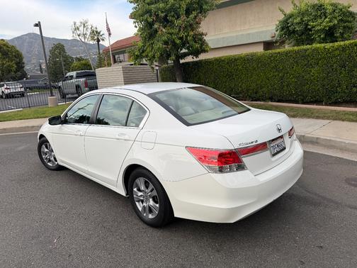 White 2011 Honda Accord LX