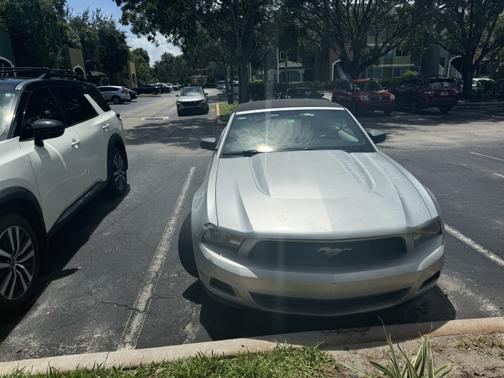 2010 Ford Mustang Premium