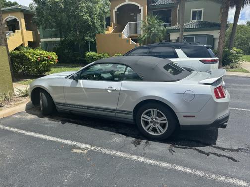 2010 Ford Mustang Premium
