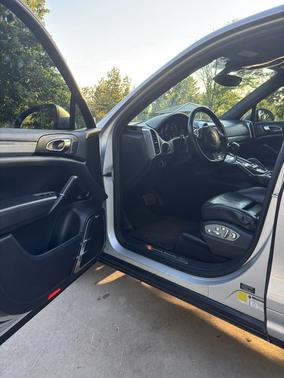 Silver 2011 Porsche Cayenne Cayenne Turbo