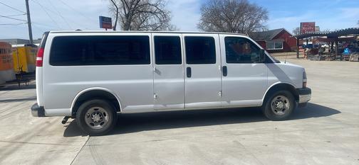 2017 Chevrolet Express 3500 LT