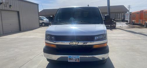 2017 Chevrolet Express 3500 LT