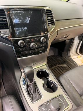 White 2021 Jeep Grand Cherokee Limited