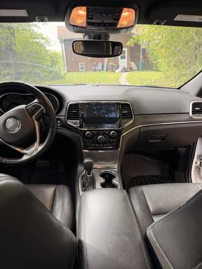White 2021 Jeep Grand Cherokee Limited